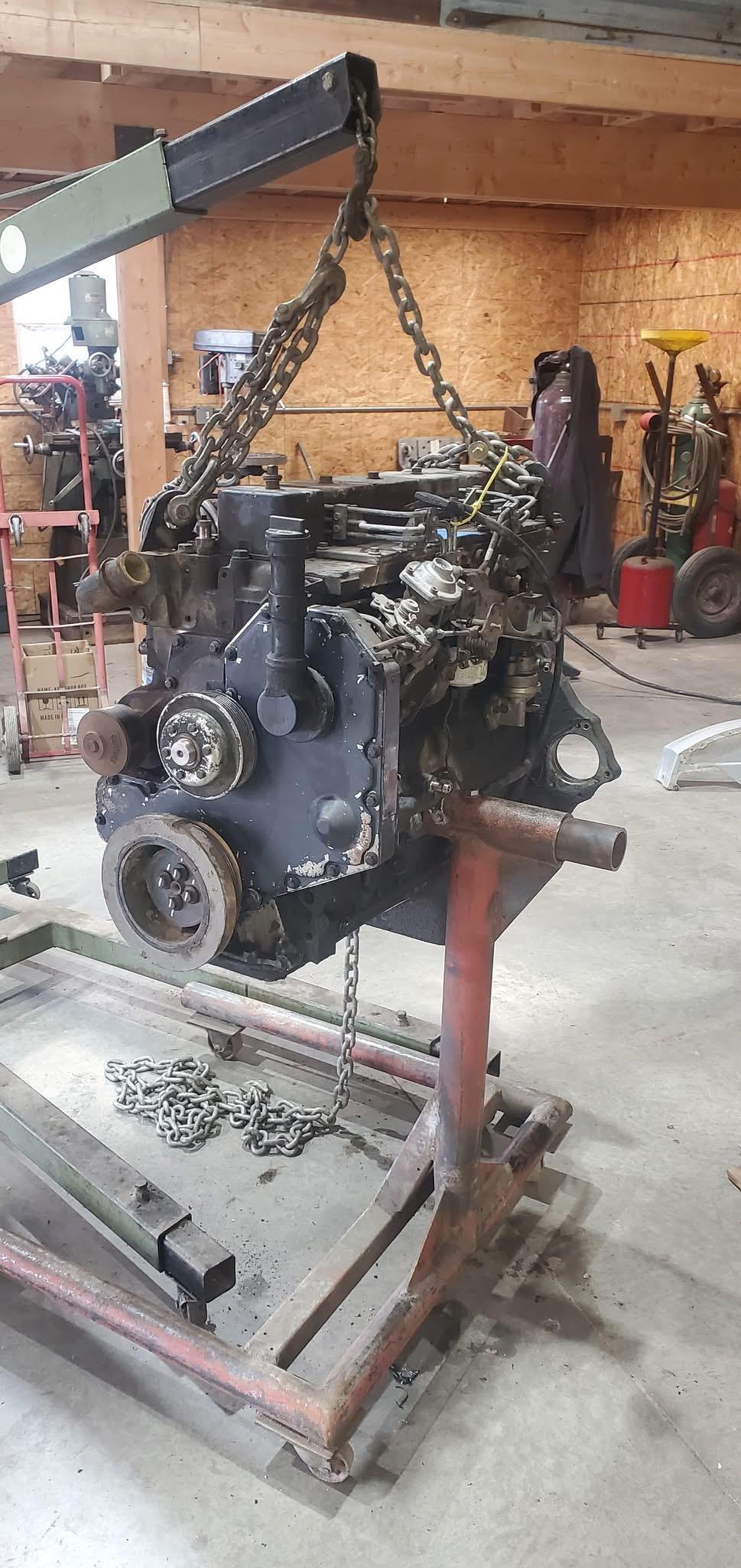 Engine hoist work